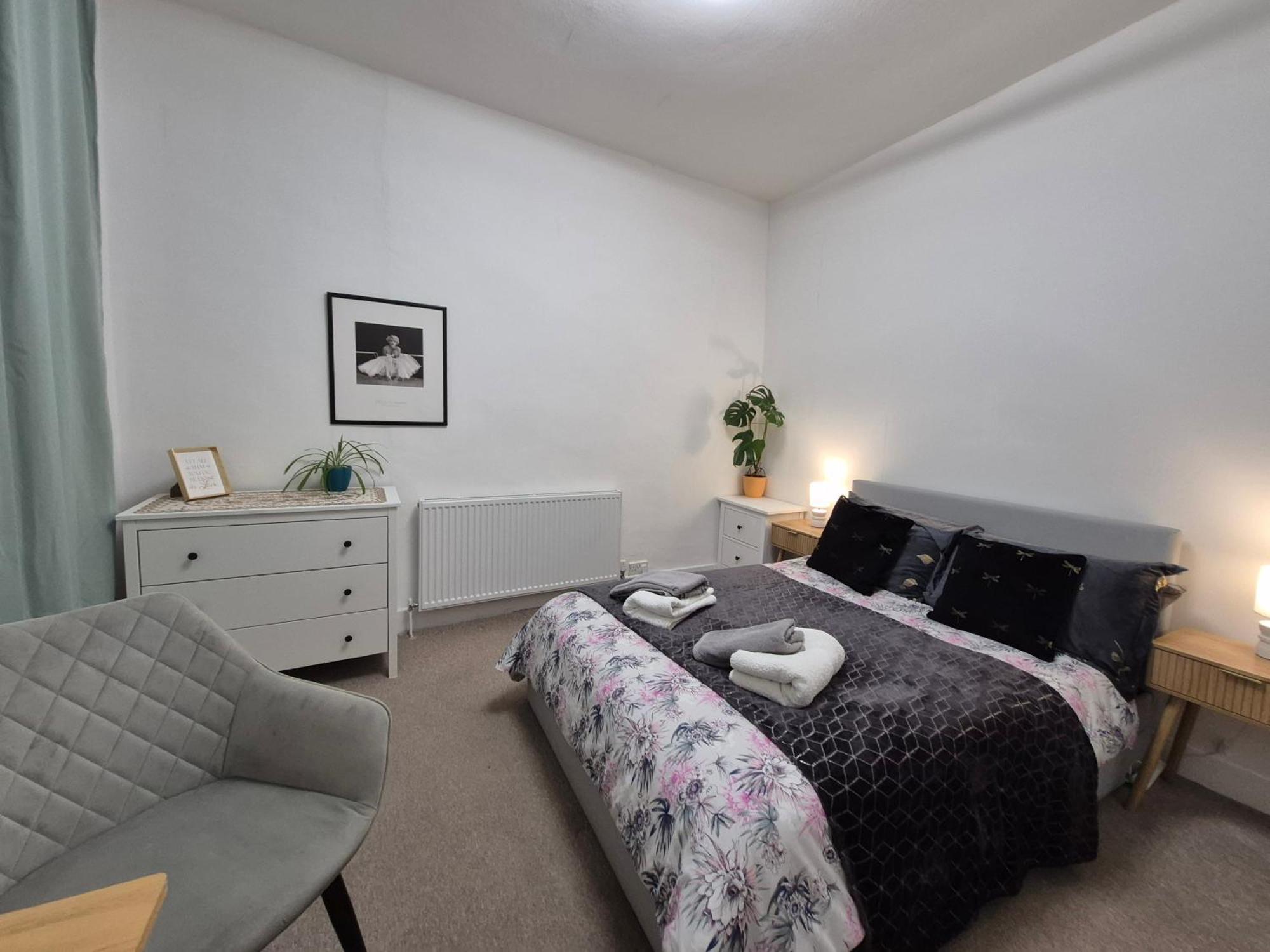 Stylish And Bright Flat In London N8 Turnpike Lane - Piccadilly Line Londres Exterior foto