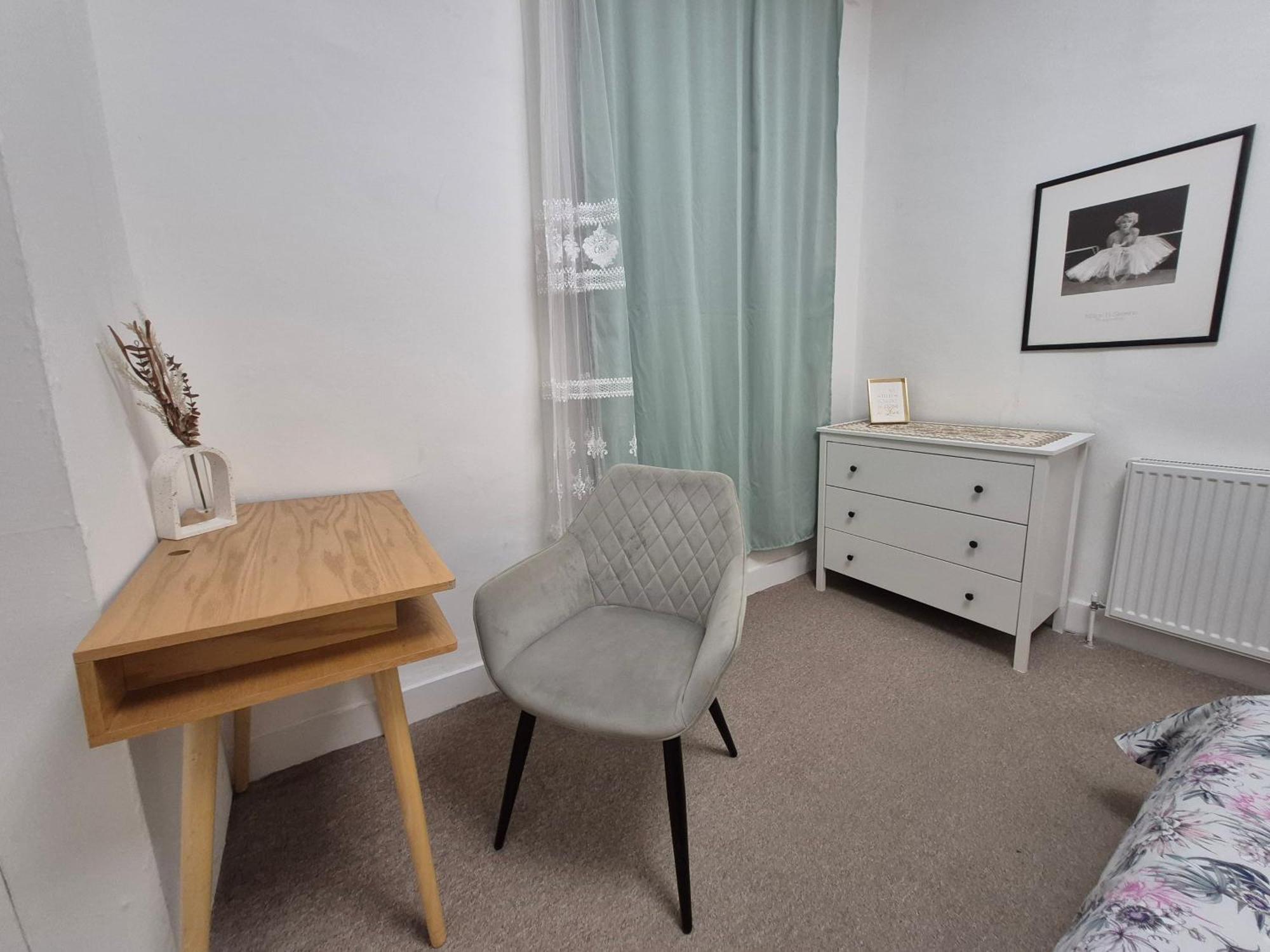 Stylish And Bright Flat In London N8 Turnpike Lane - Piccadilly Line Londres Exterior foto