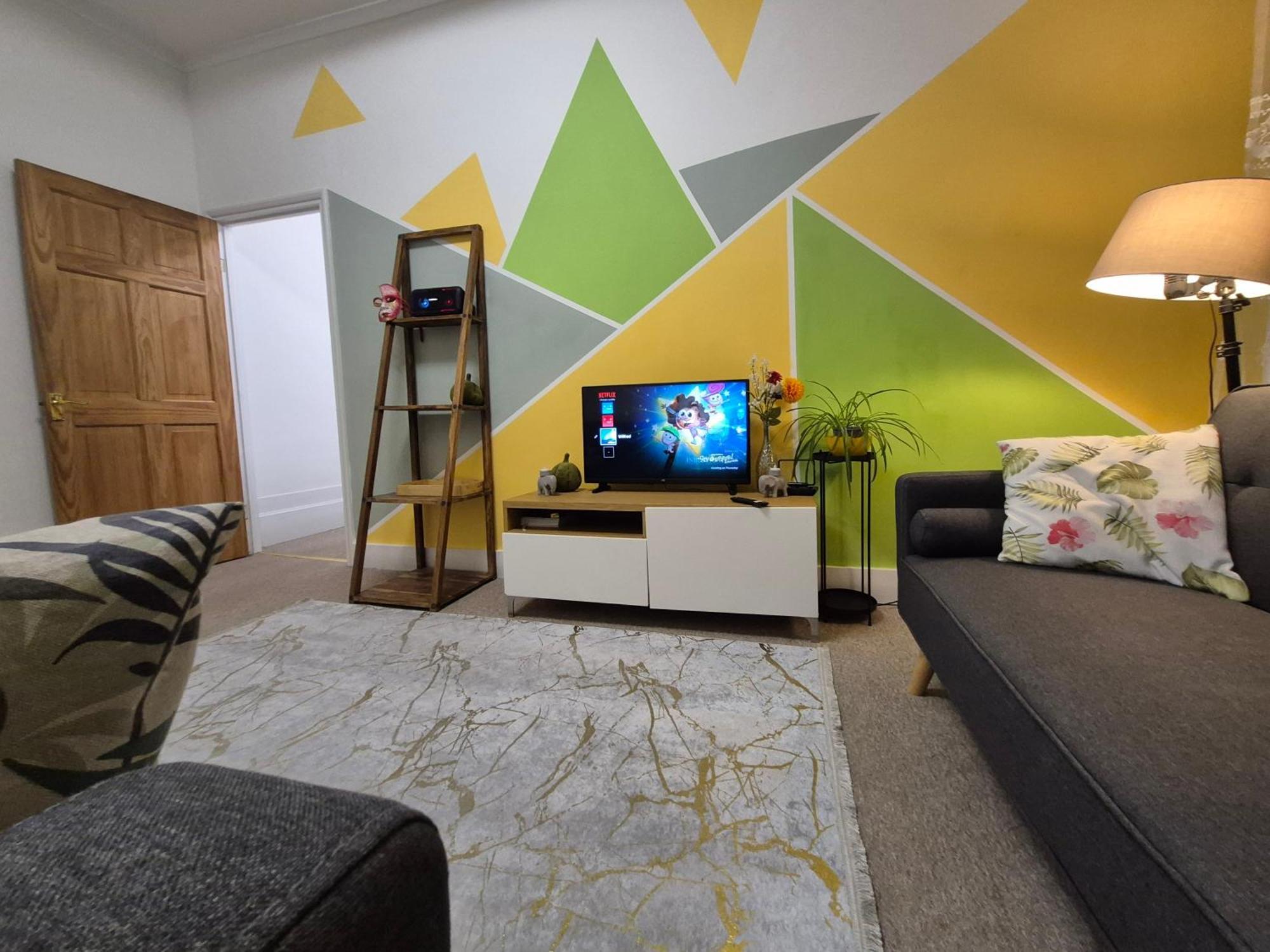 Stylish And Bright Flat In London N8 Turnpike Lane - Piccadilly Line Londres Exterior foto