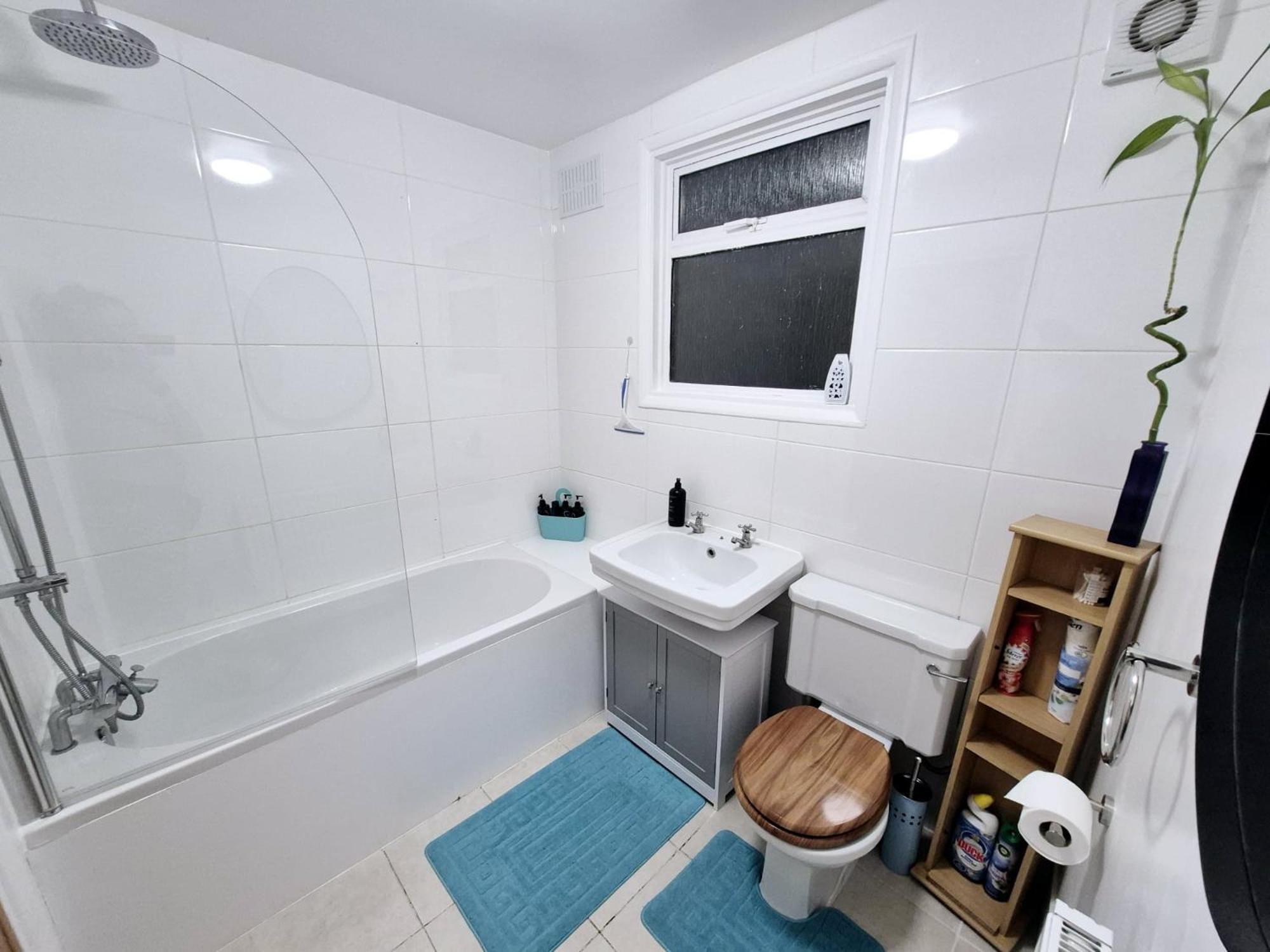 Stylish And Bright Flat In London N8 Turnpike Lane - Piccadilly Line Londres Exterior foto